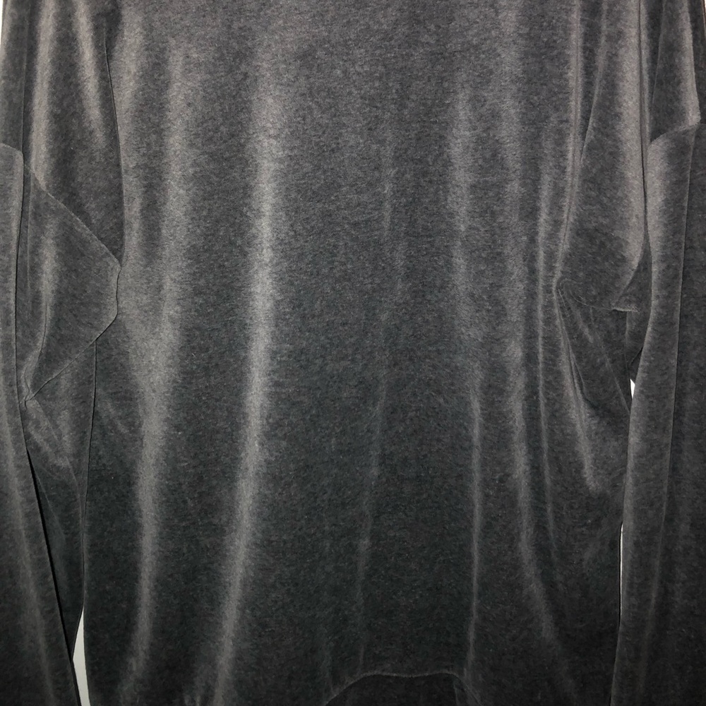 Criss-cross sweatshirt - Picture 5 of 6